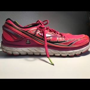 Brooks Transcend Running Shoes